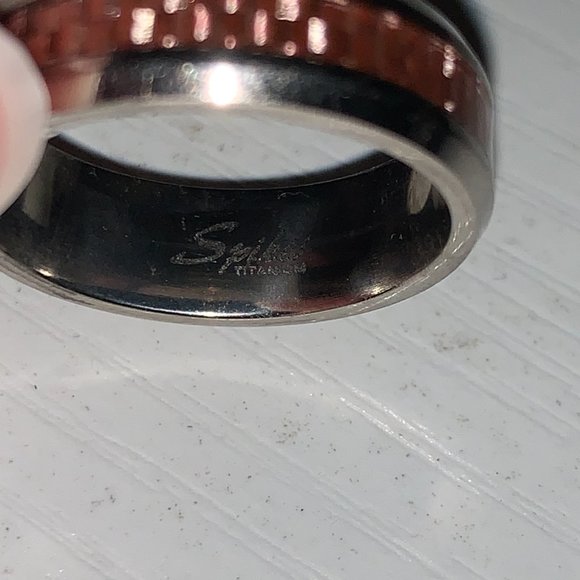 Solid Titanium Pink Carbon Fiber Inlay Band Ring, Size 6 - Picture 6 of 10